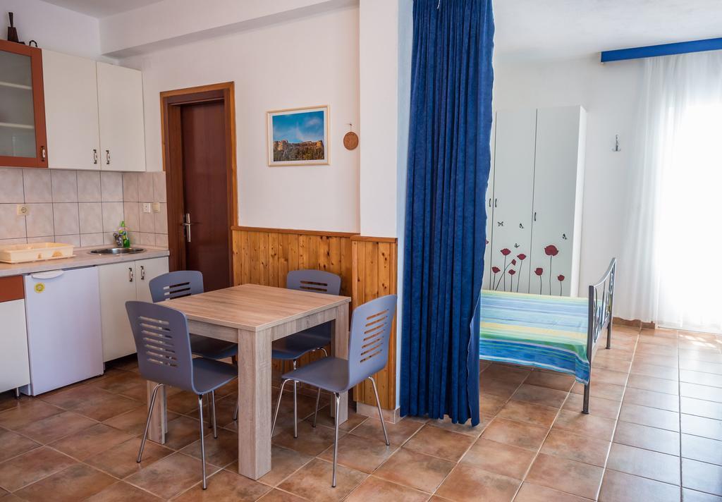 Apartments Viskovic Хвар Номер фото