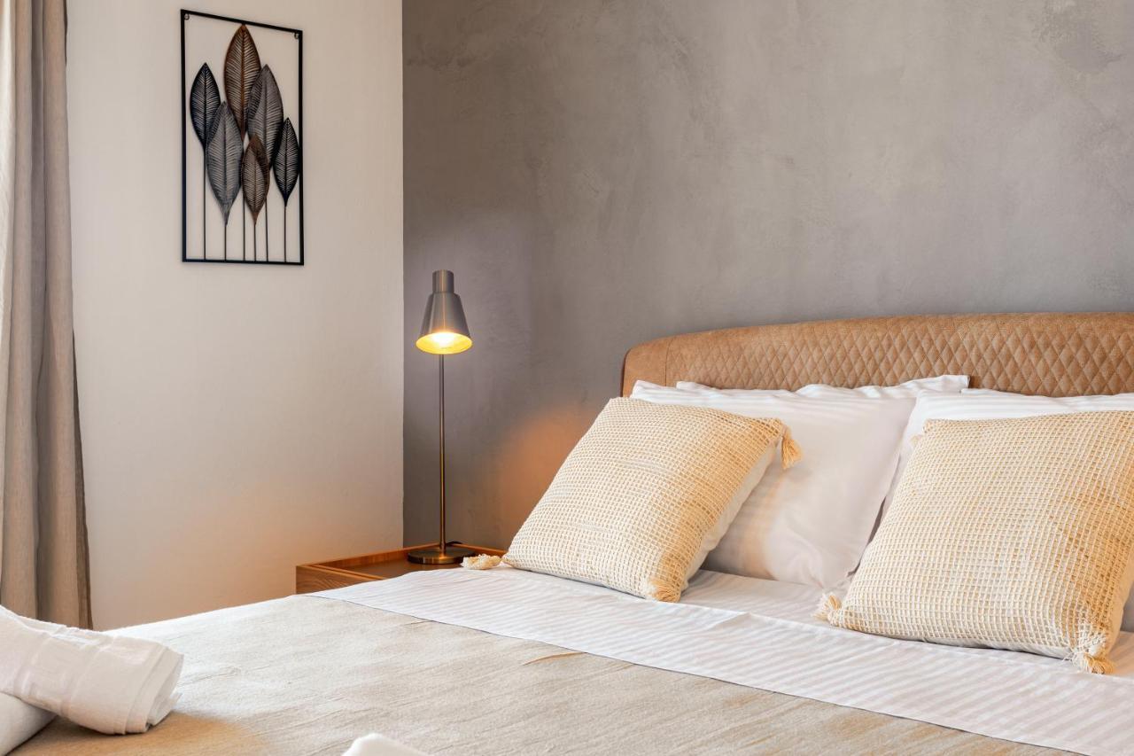Apartments Viskovic Хвар Экстерьер фото