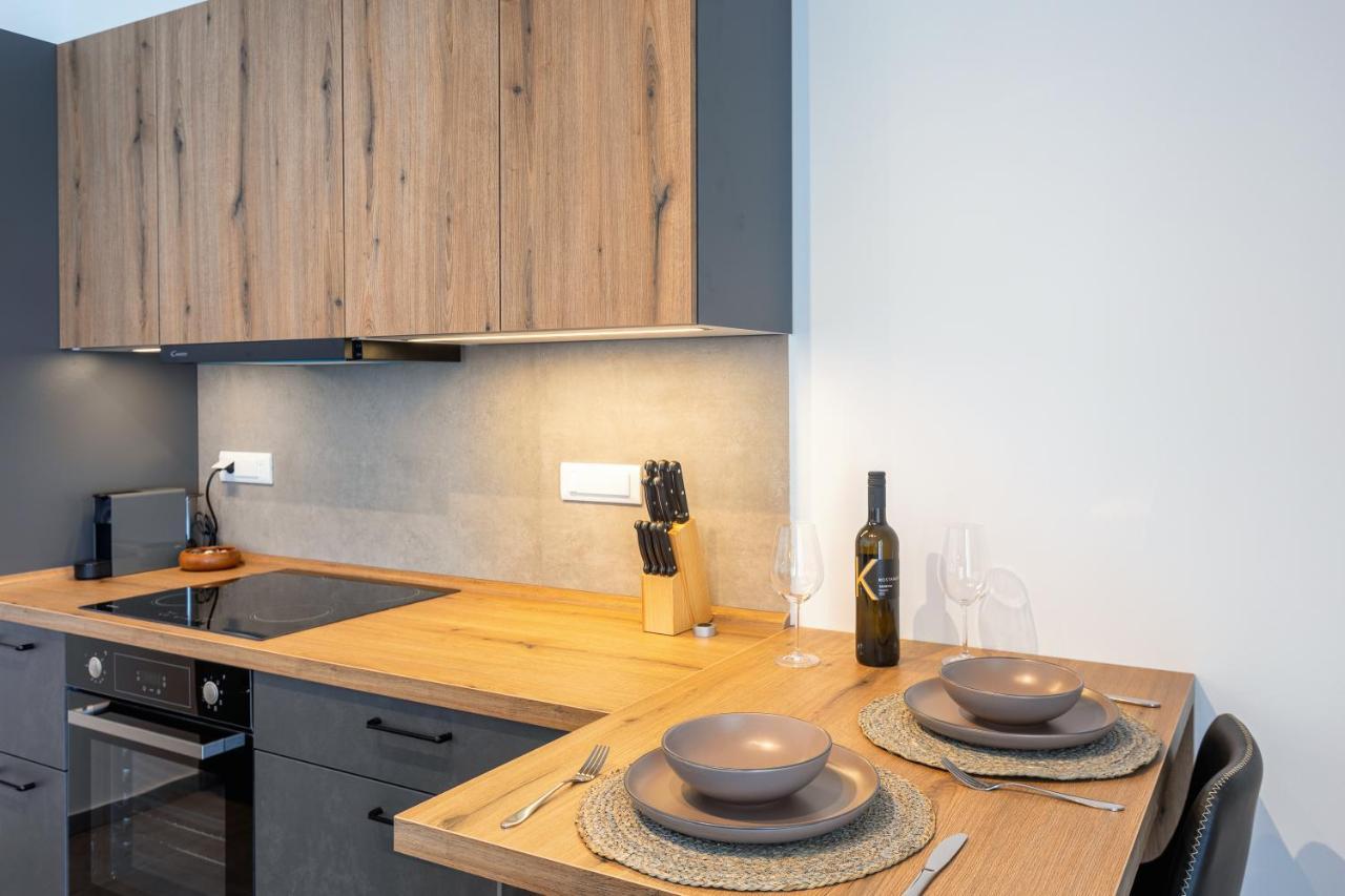 Apartments Viskovic Хвар Экстерьер фото