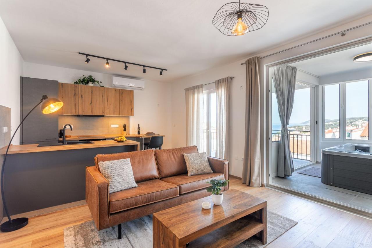 Apartments Viskovic Хвар Экстерьер фото