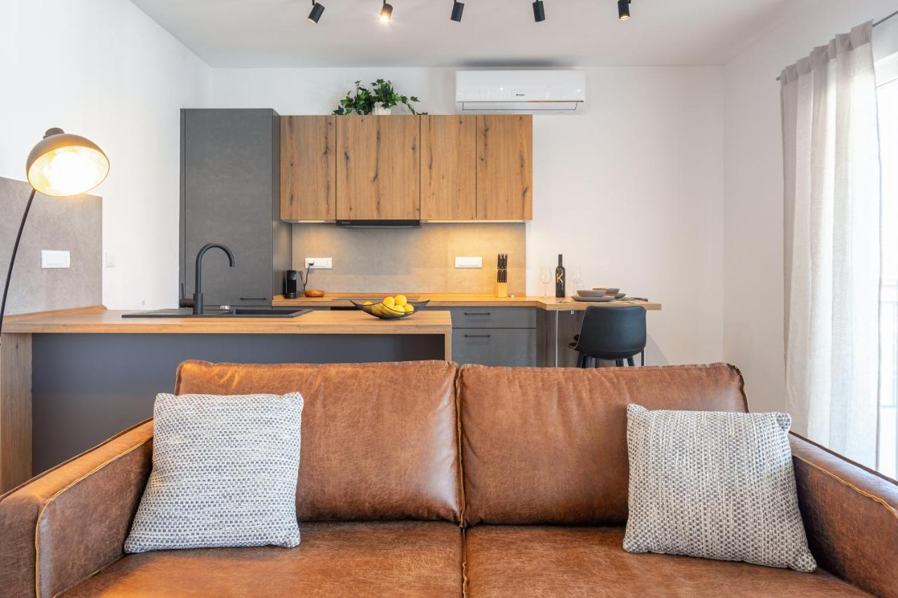 Apartments Viskovic Хвар Экстерьер фото