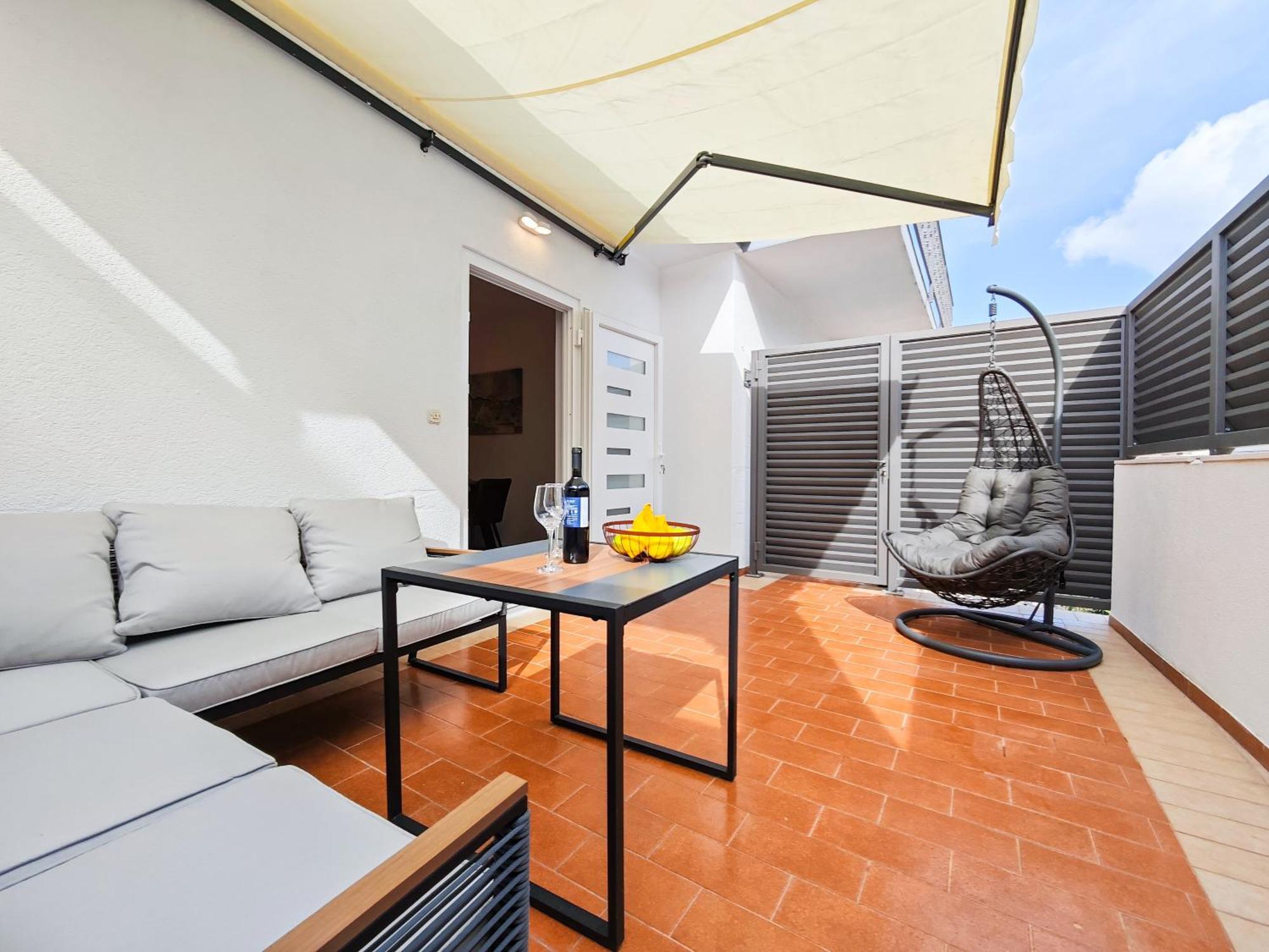 Apartments Viskovic Хвар Экстерьер фото